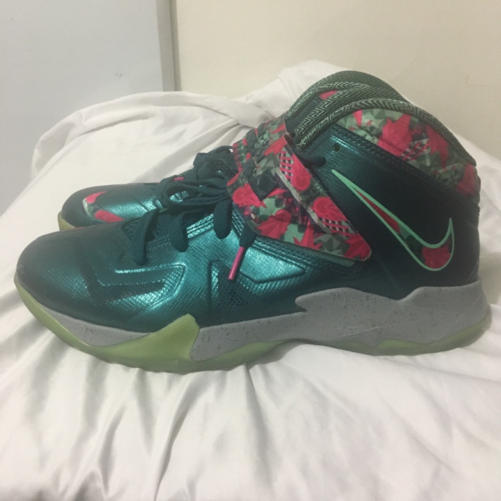 Just in Nike Lebron zoom 7 power couple